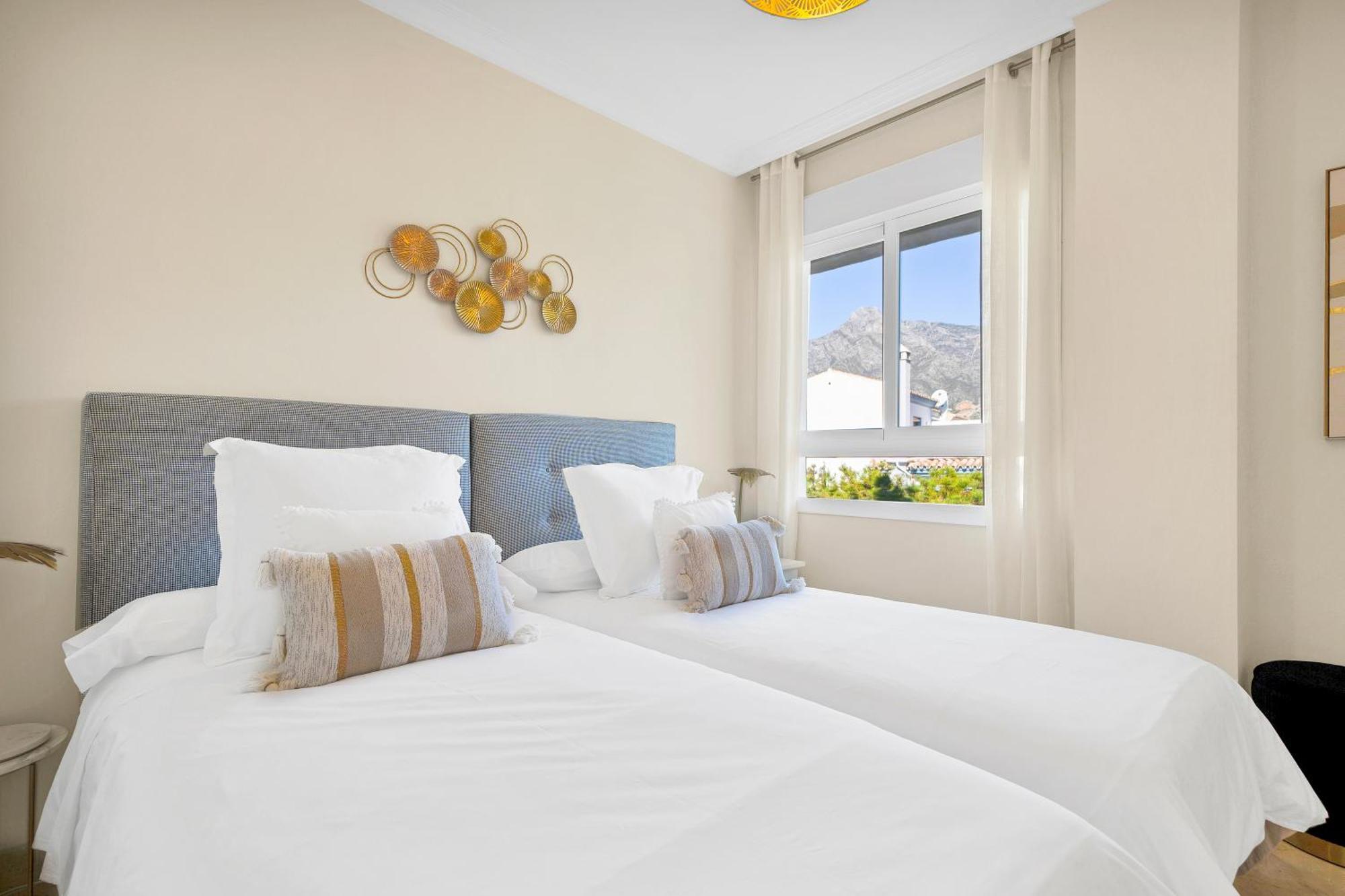 Luxury Penthouse With Sea Views In Marbella Golden Mile, Puente Romano Area Exterior photo